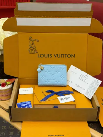 M28049 Hardware Pull Tag Wallet Wallet Replica Louis Vuitton wallets