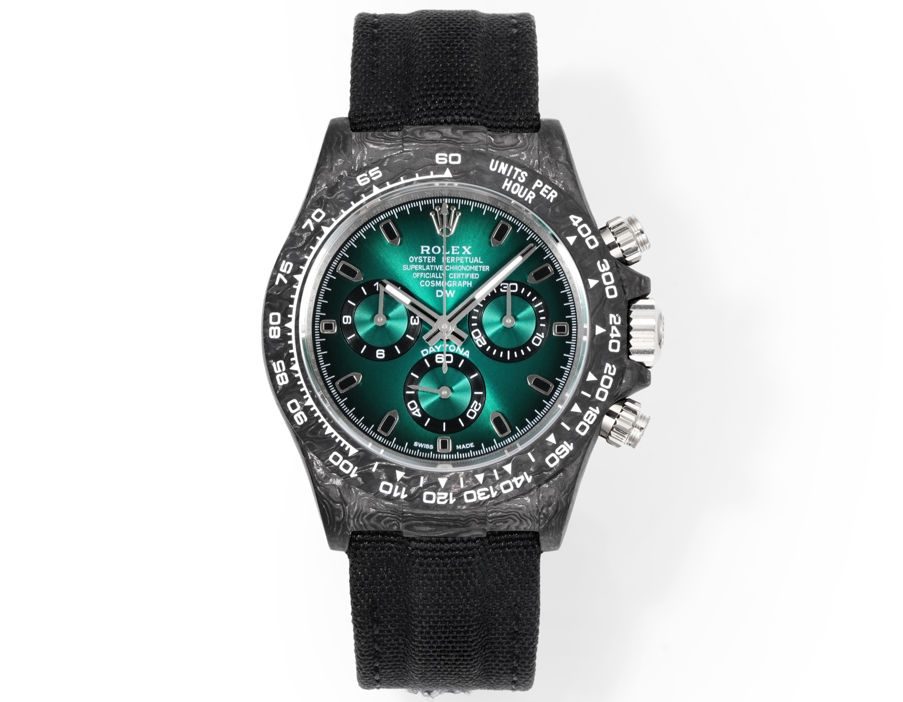 SJ出品 碳纤维 TW Factory 劳力士 ROLEX HB1 宇宙计时迪通拿系列之碳纤维定制版 腕表不仅佩戴轻便 外表坚硬 且每一只腕表都拥有独一无二的碳纤花纹材质   表壳 腕表尺寸40X12.4吻合原装 Tw工厂实力铸造碳纤维劳力士的独特风采 市场独家做到 整个壳套  圈口包括底盖均采用高复合碳纤维和超强夜光粉所打造 细节之处更是经过手工倒角抛光所制 质感非凡 S1精致推荐男士多功能机械腕表