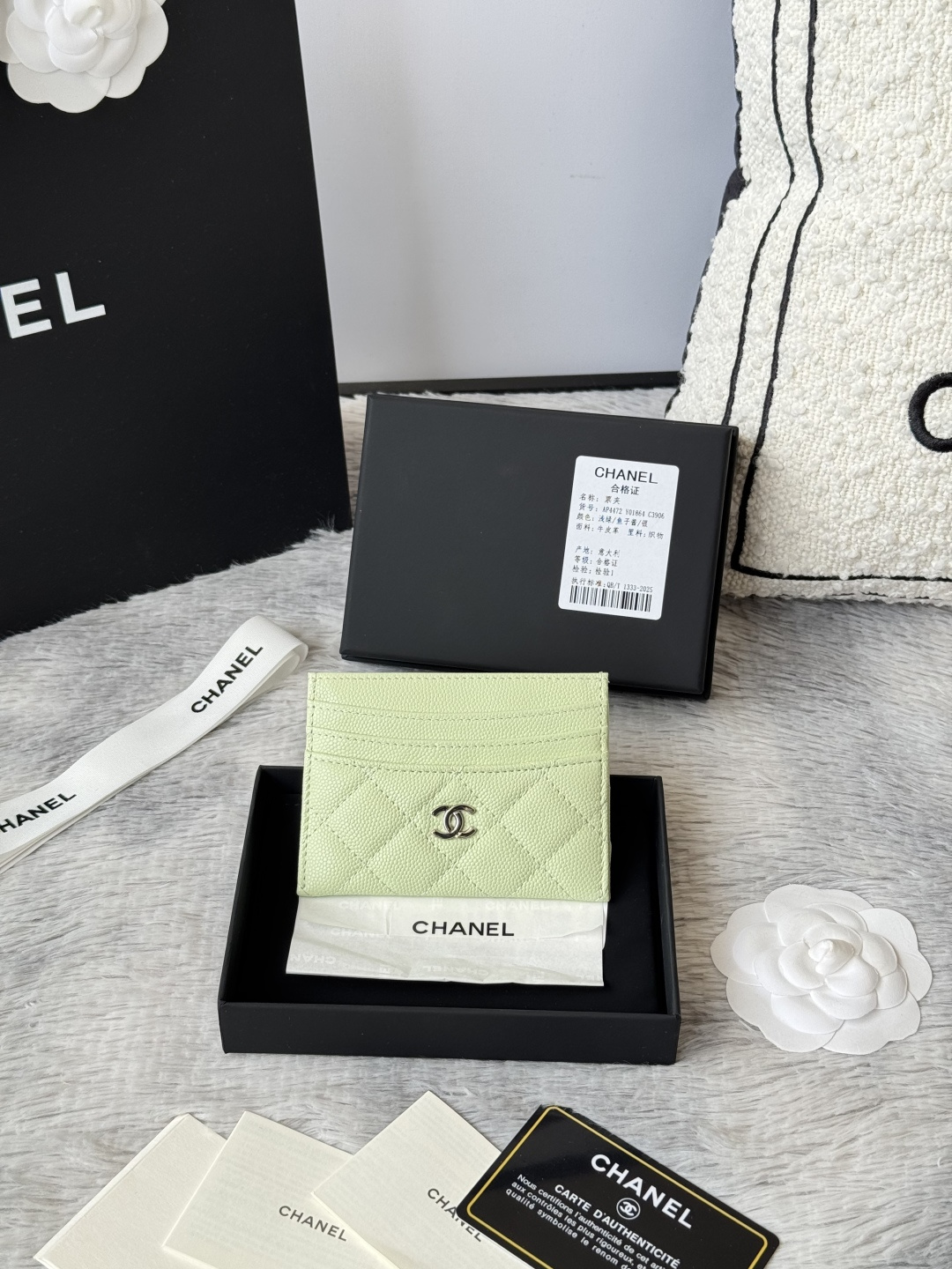  新增彩色 2026新色chanel 新品 卡片包鱼子酱牛皮七个卡位 可放零钱 进口意大利鱼子酱牛皮制作+五金logo 太美了 超爱的 颜色如图所示明 收纳方便快捷 迷你卡包 编号 AP4472 尺寸:w11×h10cm
