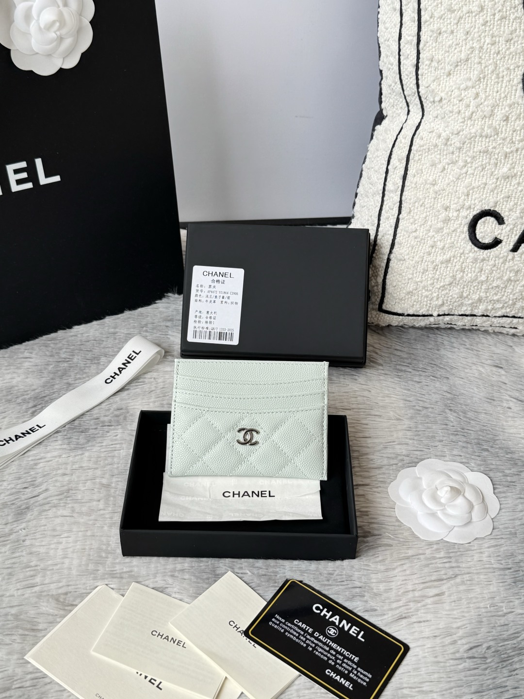  新增彩色 2026新色chanel 新品 卡片包鱼子酱牛皮七个卡位 可放零钱 进口意大利鱼子酱牛皮制作+五金logo 太美了 超爱的 颜色如图所示明 收纳方便快捷 迷你卡包 编号 AP4472 尺寸:w11×h10cm