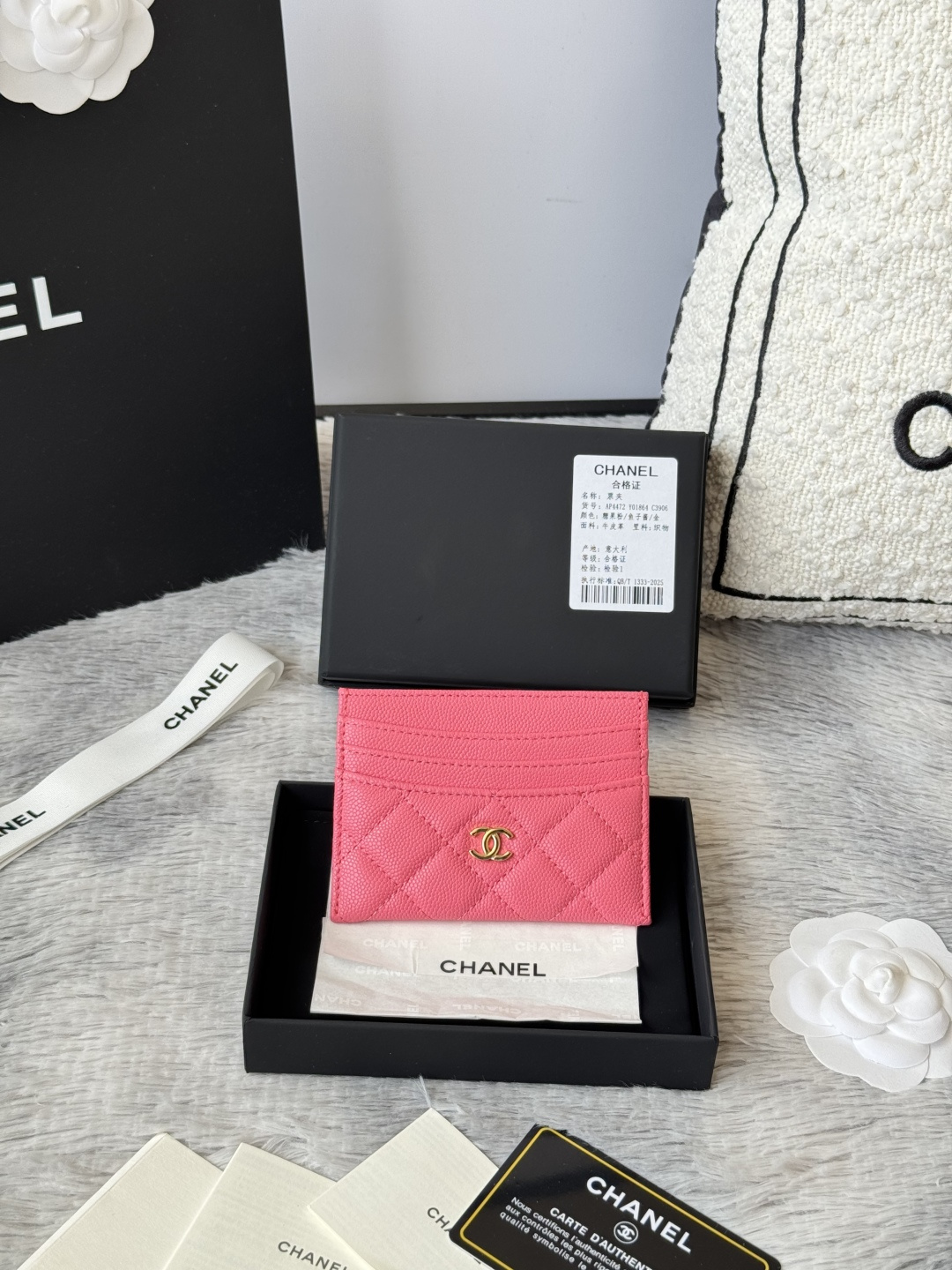  新增彩色 2026新色chanel 新品 卡片包鱼子酱牛皮七个卡位 可放零钱 进口意大利鱼子酱牛皮制作+五金logo 太美了 超爱的 颜色如图所示明 收纳方便快捷 迷你卡包 编号 AP4472 尺寸:w11×h10cm