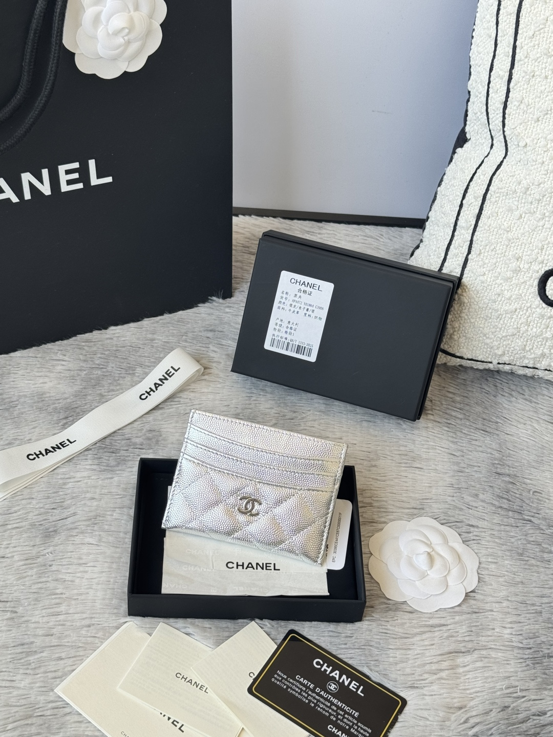  新增彩色 2026新色chanel 新品 卡片包鱼子酱牛皮七个卡位 可放零钱 进口意大利鱼子酱牛皮制作+五金logo 太美了 超爱的 颜色如图所示明 收纳方便快捷 迷你卡包 编号 AP4472 尺寸:w11×h10cm