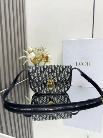 3922  French calfskin oval mirror bag   Women s crossbody bag Replica Dior womens bags