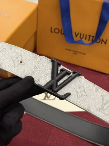 Metal buckle belt for men Replica Louis Vuitton Mens Belts