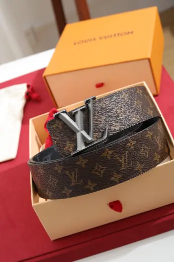 Metal buckle belt for men Replica Louis Vuitton Mens Belts